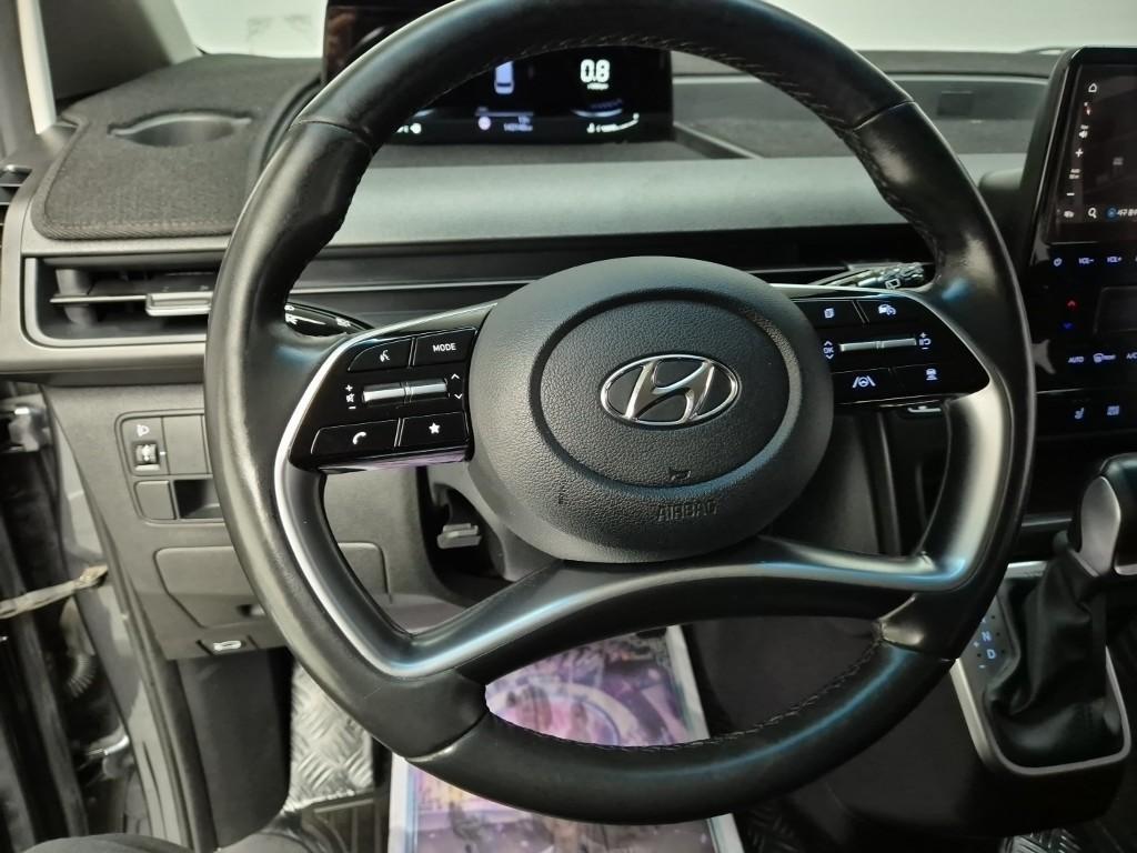 HYUNDAI Staria - Vista 9