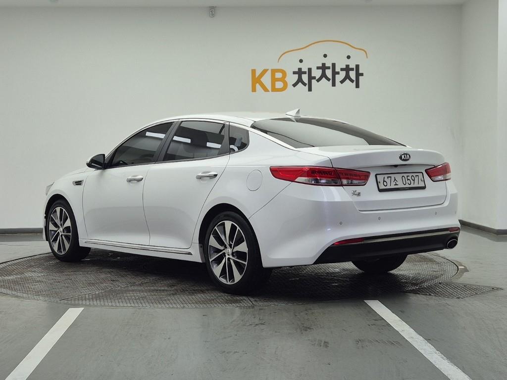 KIA K5 - Vista 3