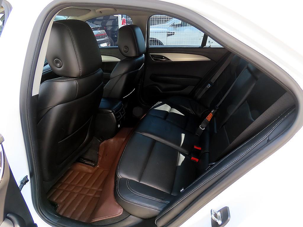 Cadillac ATS - Vista 6
