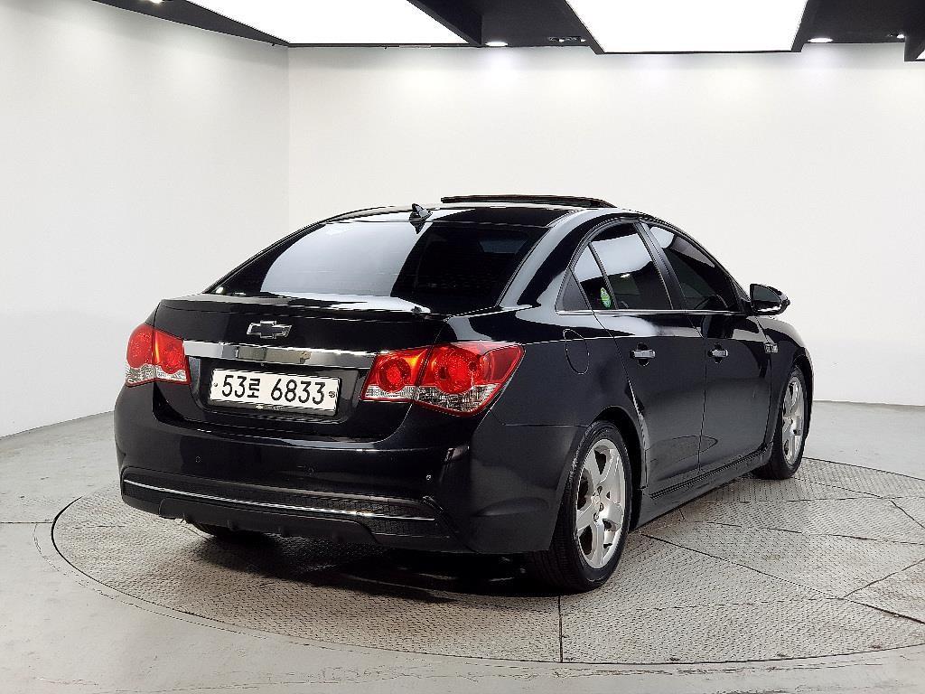 Chevrolet Cruise - Vista 4
