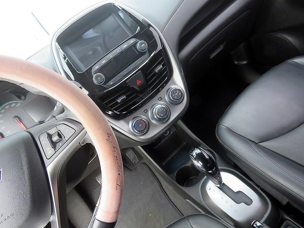 Chevrolet Spark - Vista 10