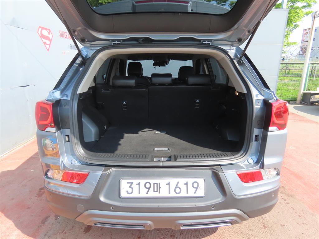 Ssangyong Korando - Vista 9