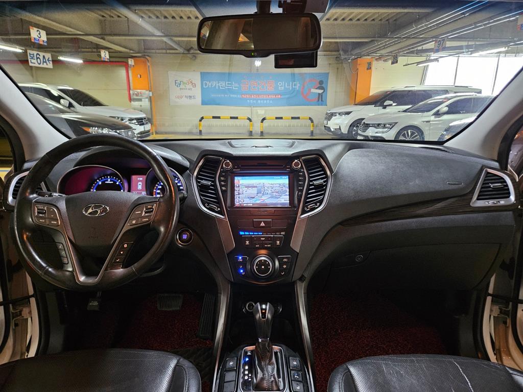 HYUNDAI Santa Fe - Vista 8