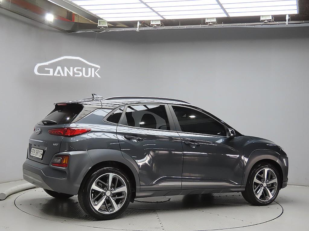 HYUNDAI Kona - Vista 7
