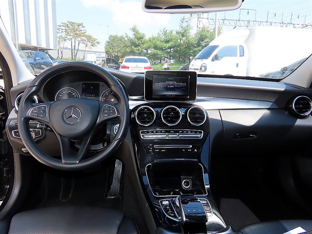 Mercedes Benz C Class - Vista 6
