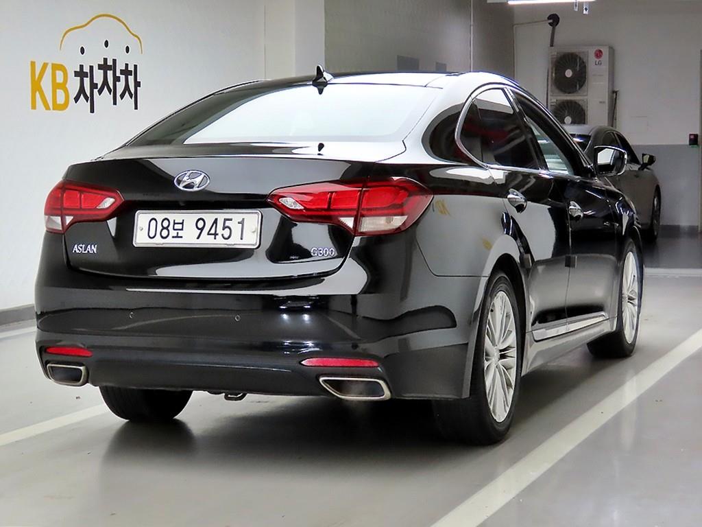 HYUNDAI Aslan - Vista 3