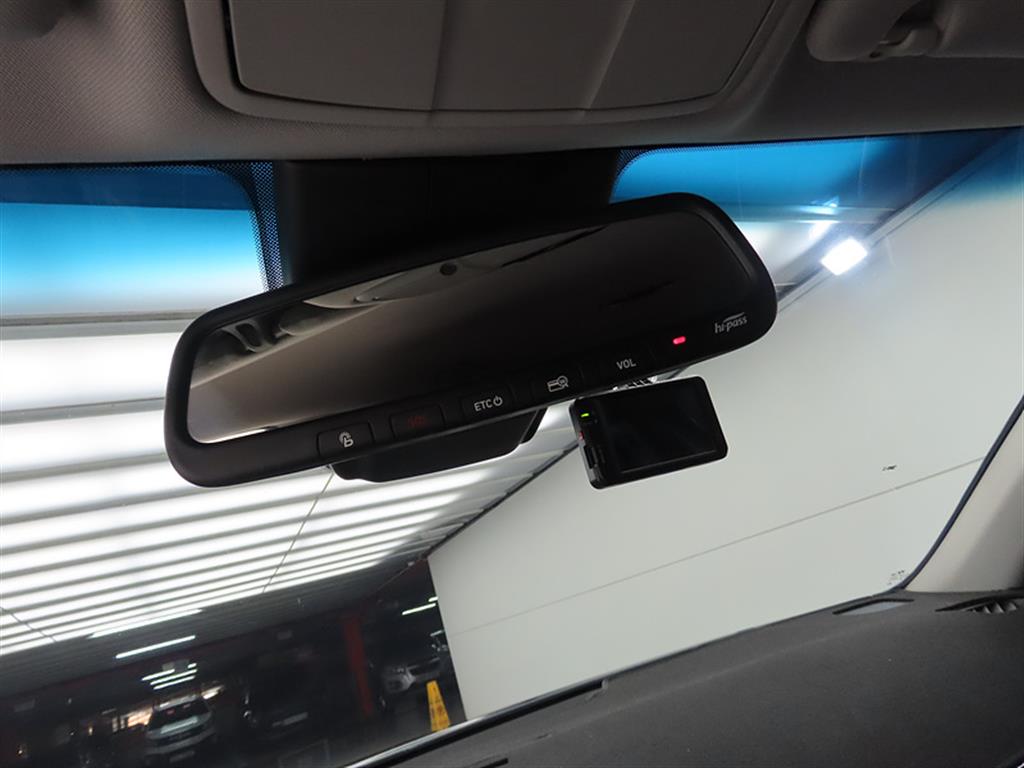 HYUNDAI Grandeur - Vista 12