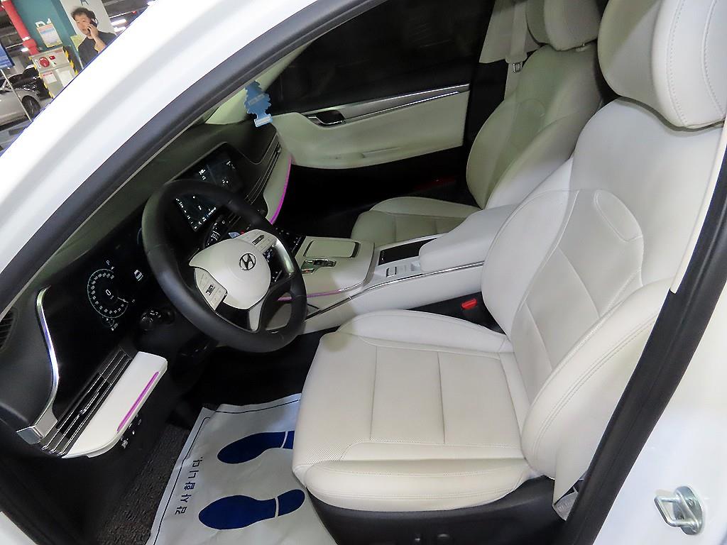HYUNDAI Grandeur - Vista 6