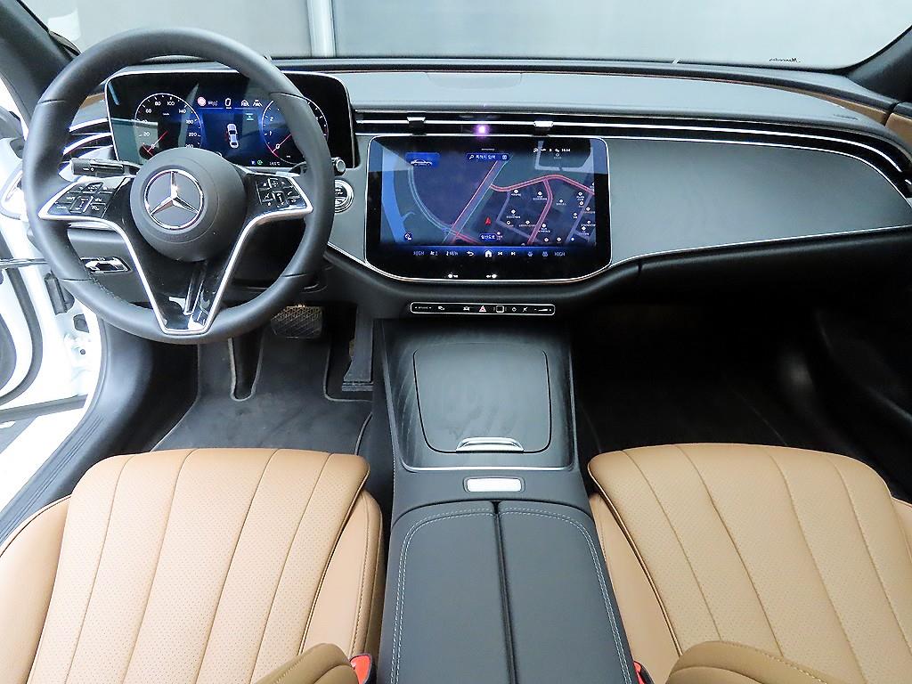 Mercedes Benz E class - Vista 7