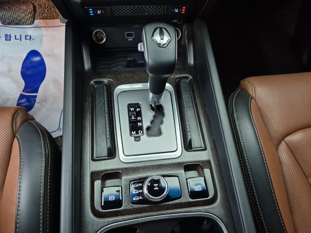 Ssangyong Rexton - Vista 8