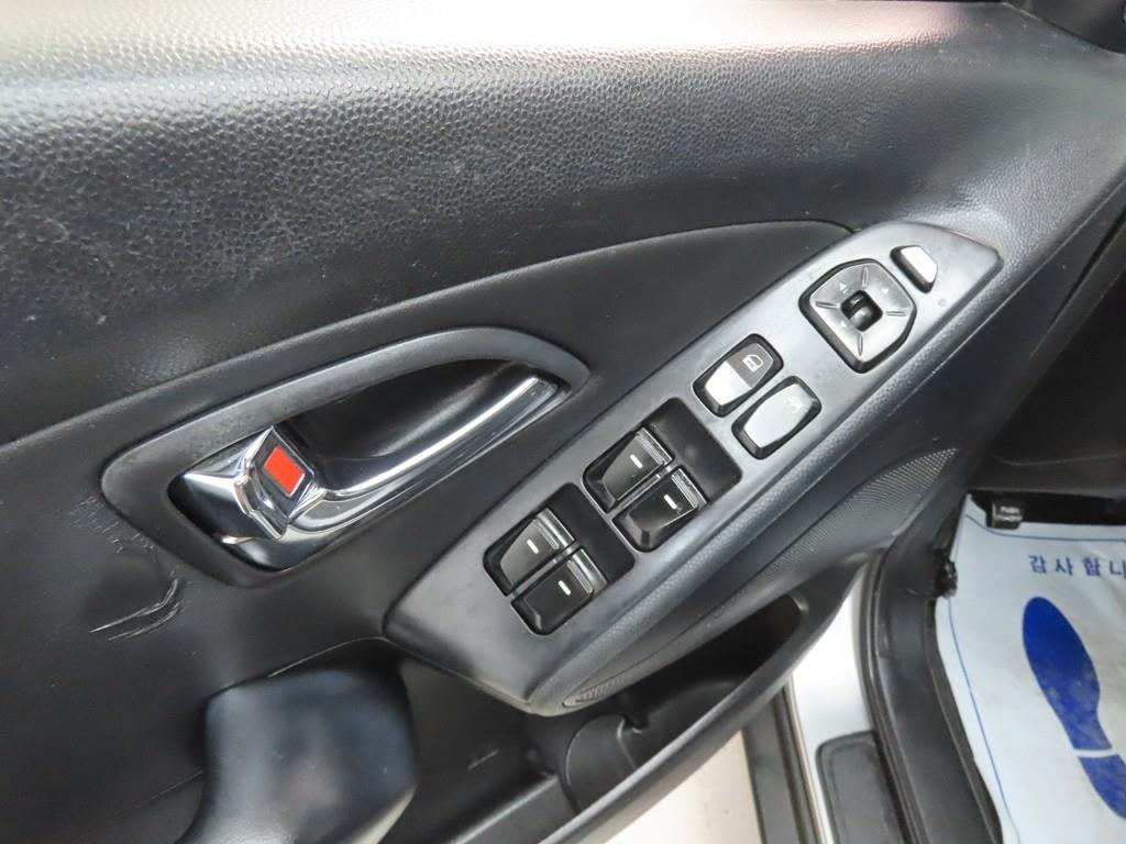 HYUNDAI Tucson - Vista 9