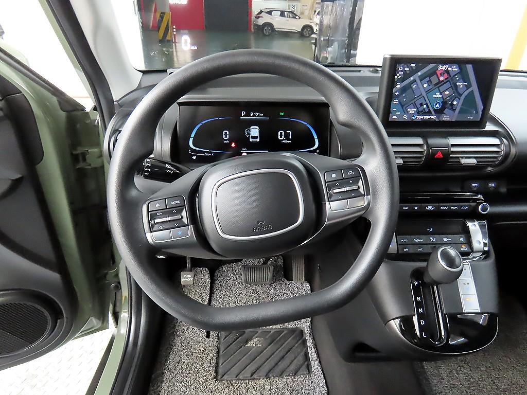 HYUNDAI Casper - Vista 9