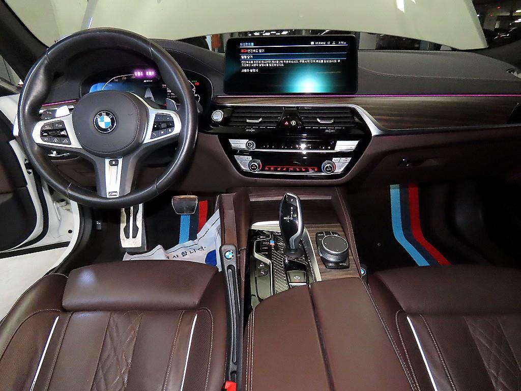 BMW 5 Series - Vista 10