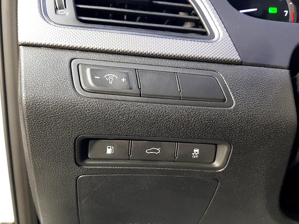 HYUNDAI Sonata - Vista 11