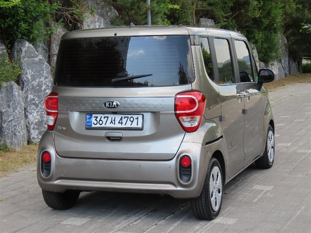 KIA Ray - Vista 5