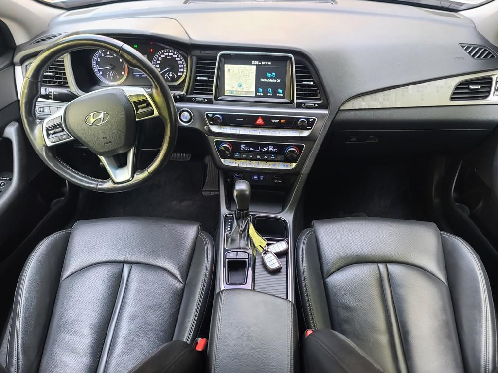 HYUNDAI Sonata - Vista 9