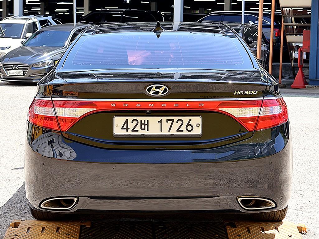 HYUNDAI Grandeur - Vista 5