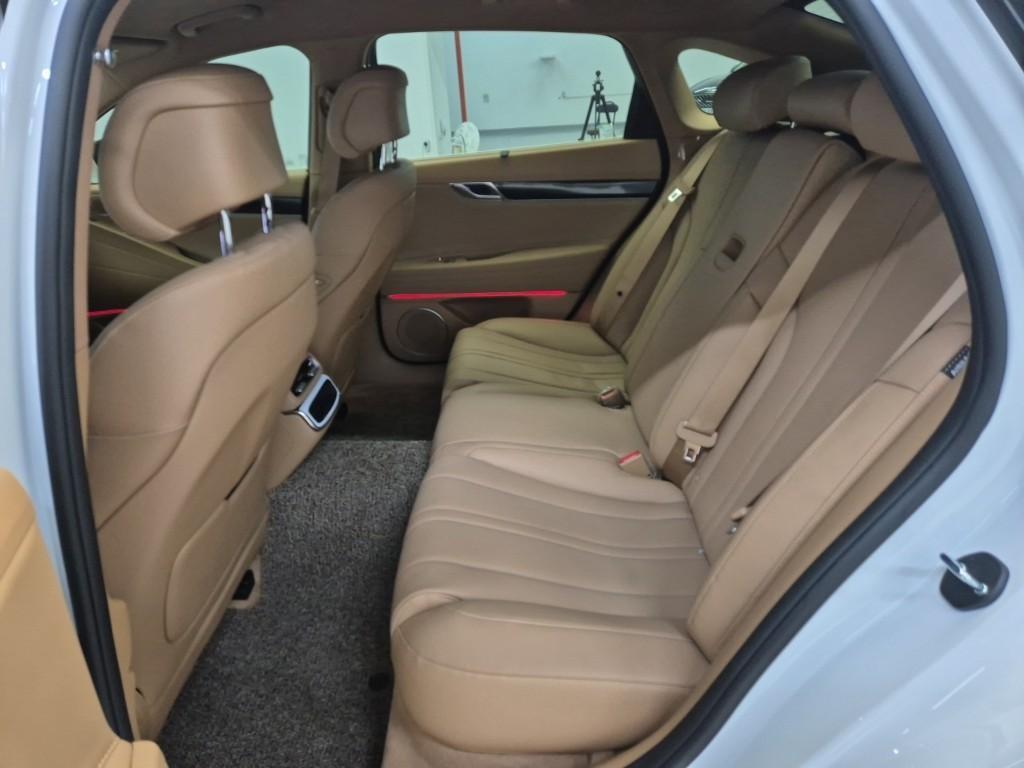 Genesis G80 - Vista 11