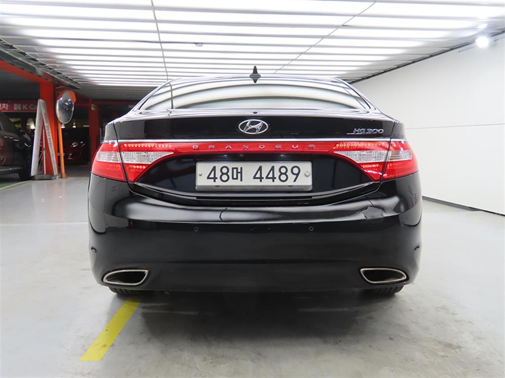HYUNDAI Grandeur - Vista 3