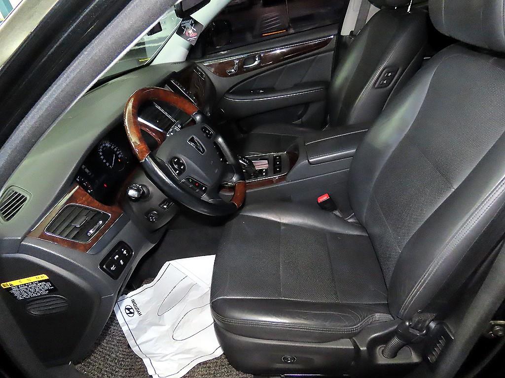 HYUNDAI Equus - Vista 6