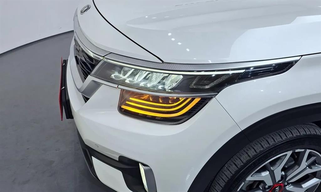KIA Seltos - Vista 6