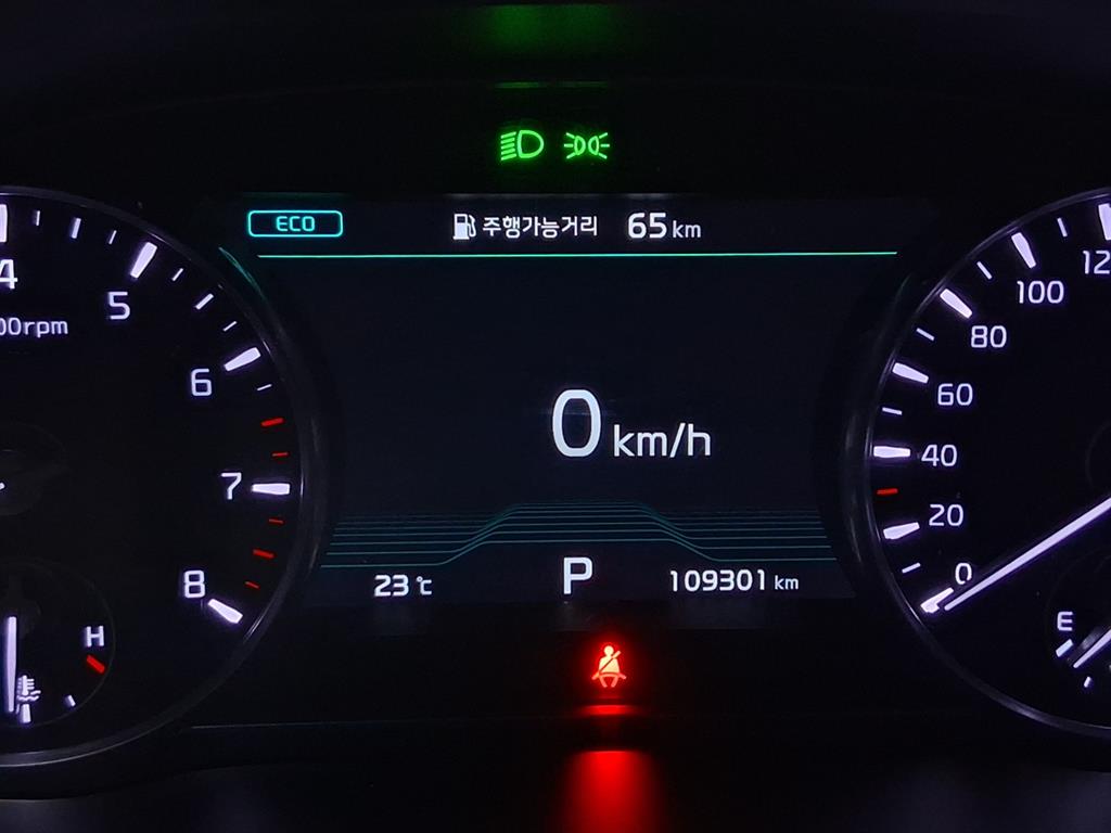 KIA K9 - Vista 8