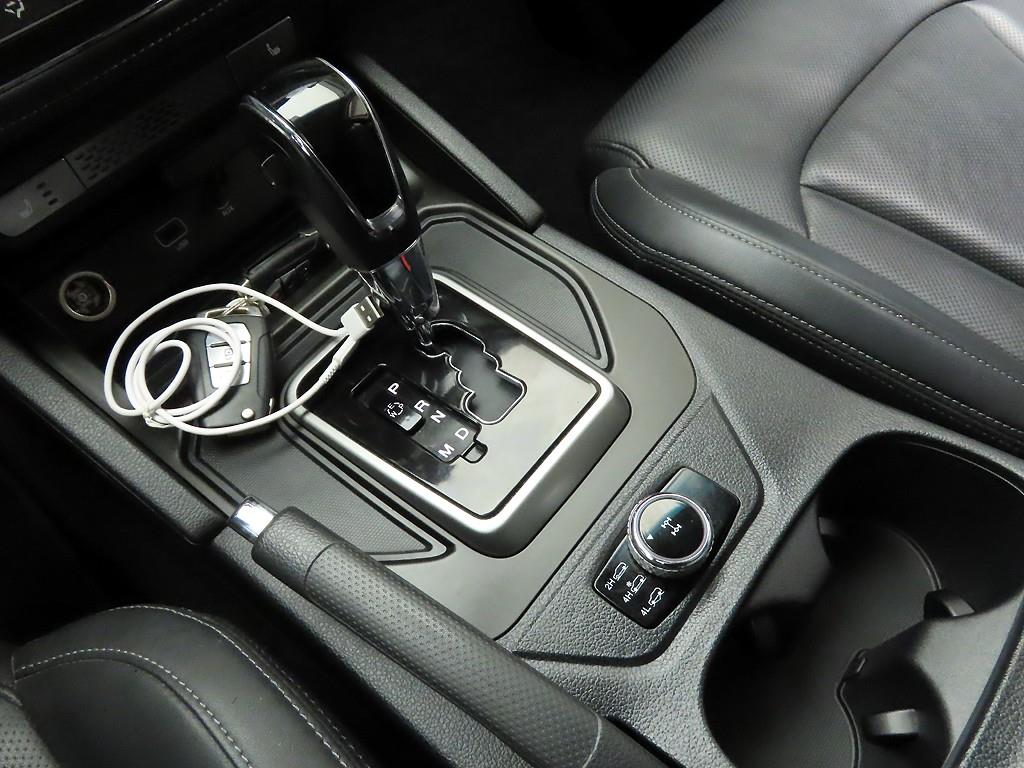 Ssangyong Rexton - Vista 10