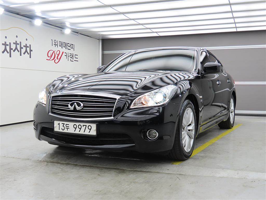 Infiniti M 2011 Negro - Importación desde Corea - HF Imports Iquique - Foto 1