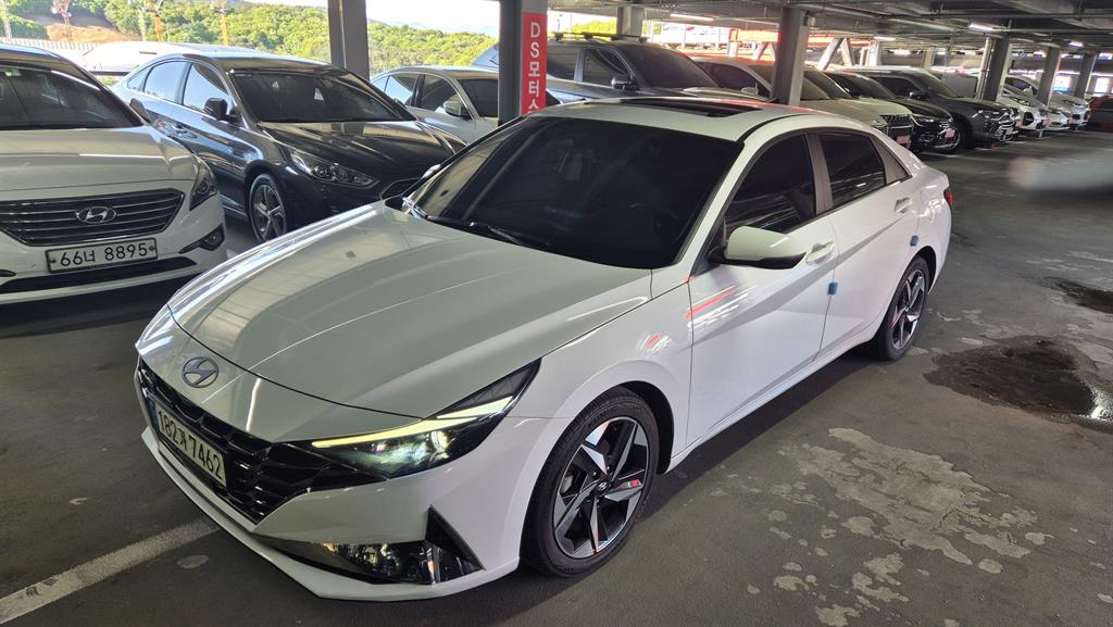 HYUNDAI Avante 2021 Blanco - Importación desde Corea - HF Imports Iquique - Foto 1