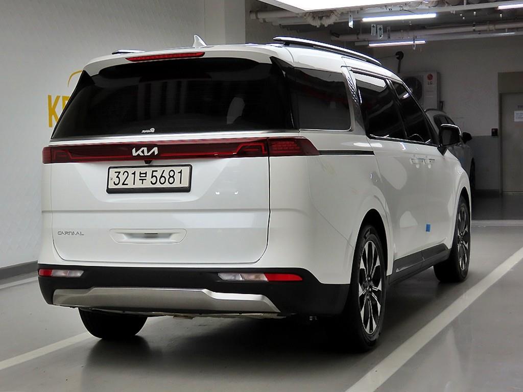 KIA Carnival - Vista 4