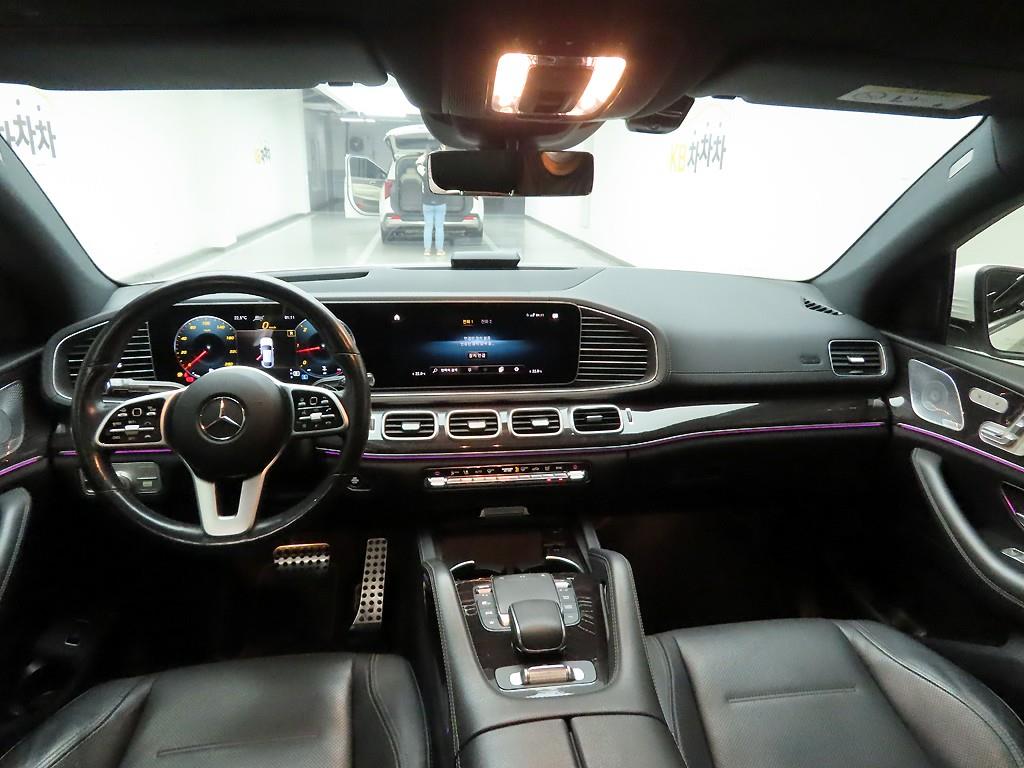 Mercedes Benz GLE Class - Vista 6