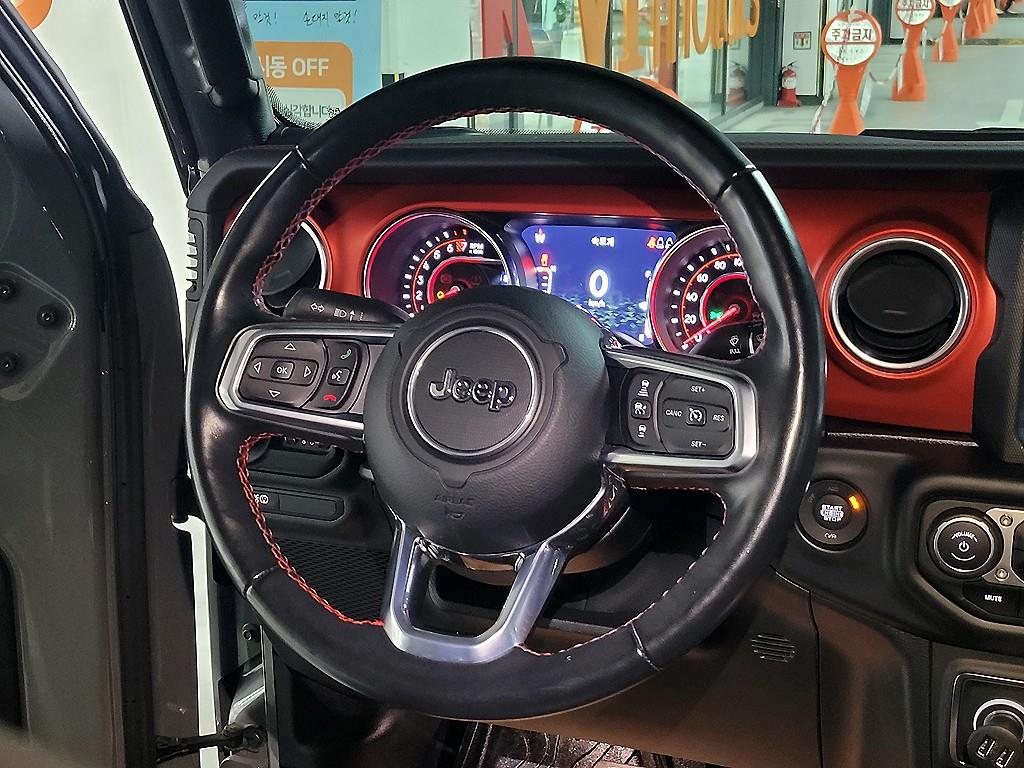 Jeep Gladiator - Vista 9
