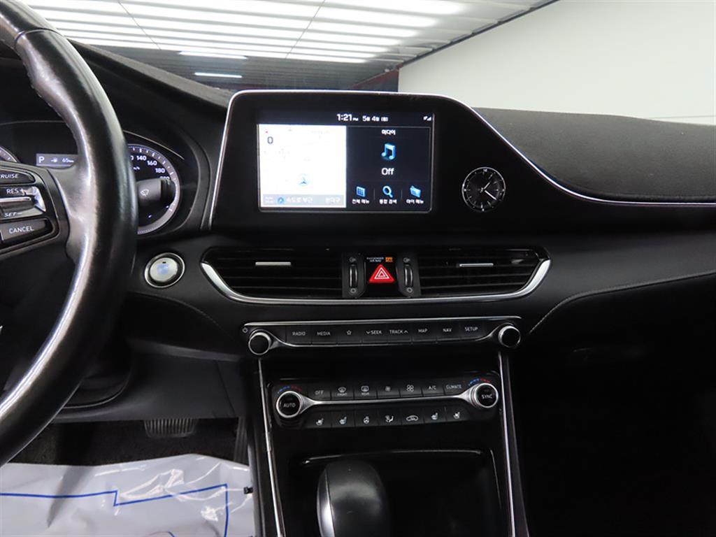 HYUNDAI Grandeur - Vista 10