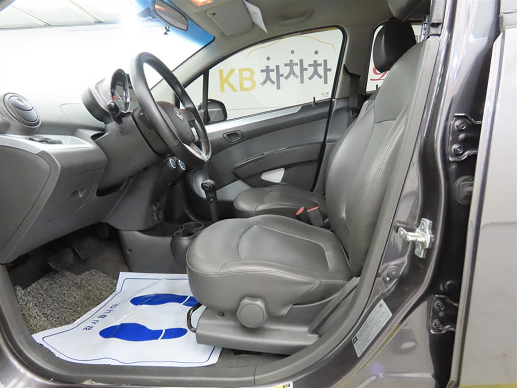 Chevrolet Spark - Vista 5