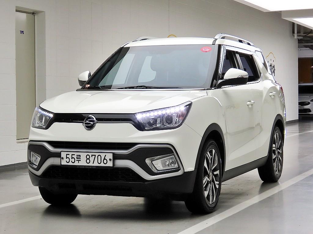 Ssangyong Tivoli - Vista 2