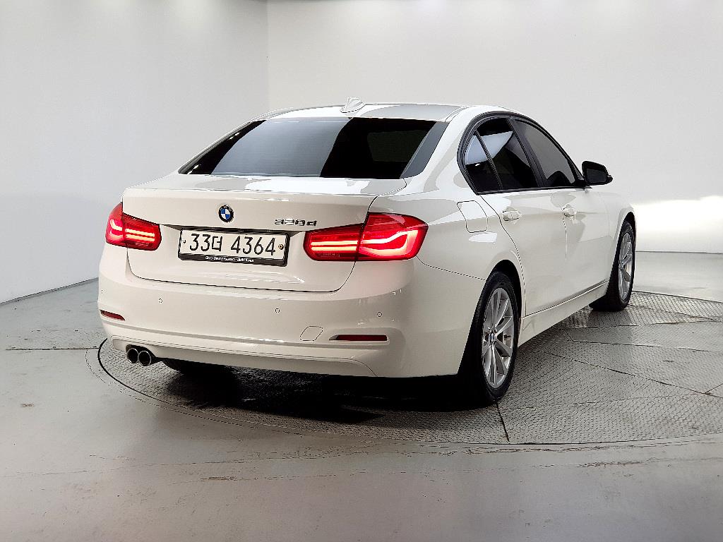 BMW 3 series - Vista 4