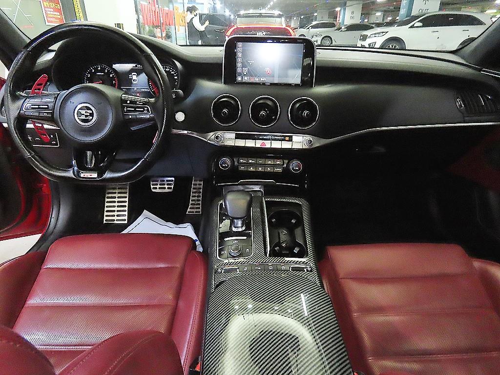 KIA Stinger - Vista 10
