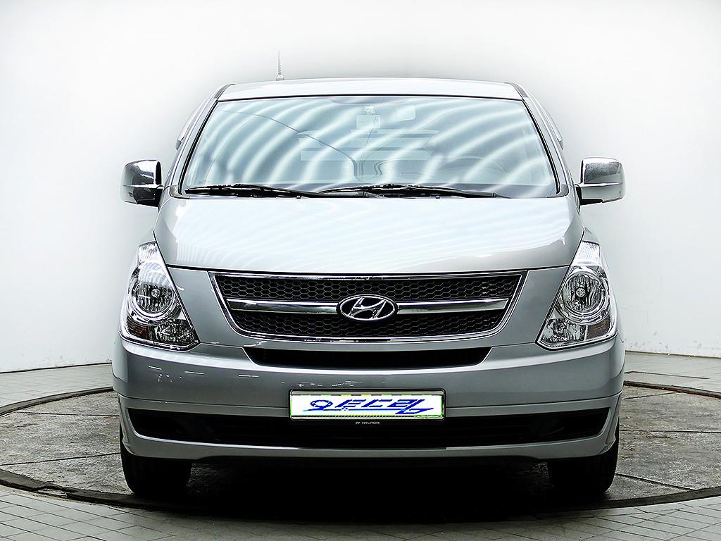 HYUNDAI Starex 2015