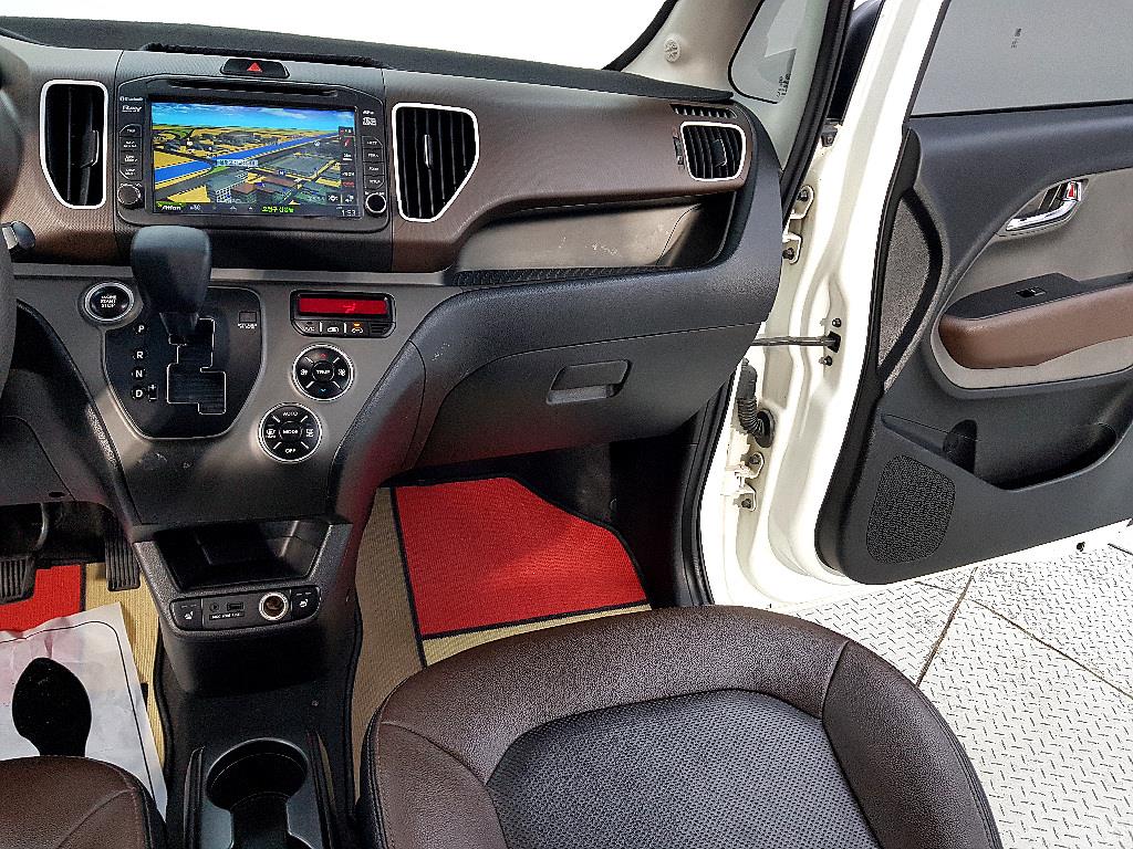 KIA Ray - Vista 10