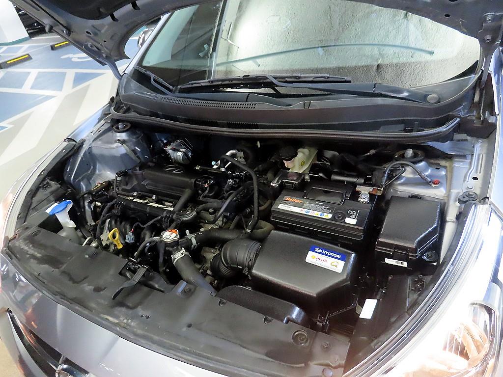 HYUNDAI Accent 2017 Gris - Importación desde Corea - HF Imports Iquique - Foto 18
