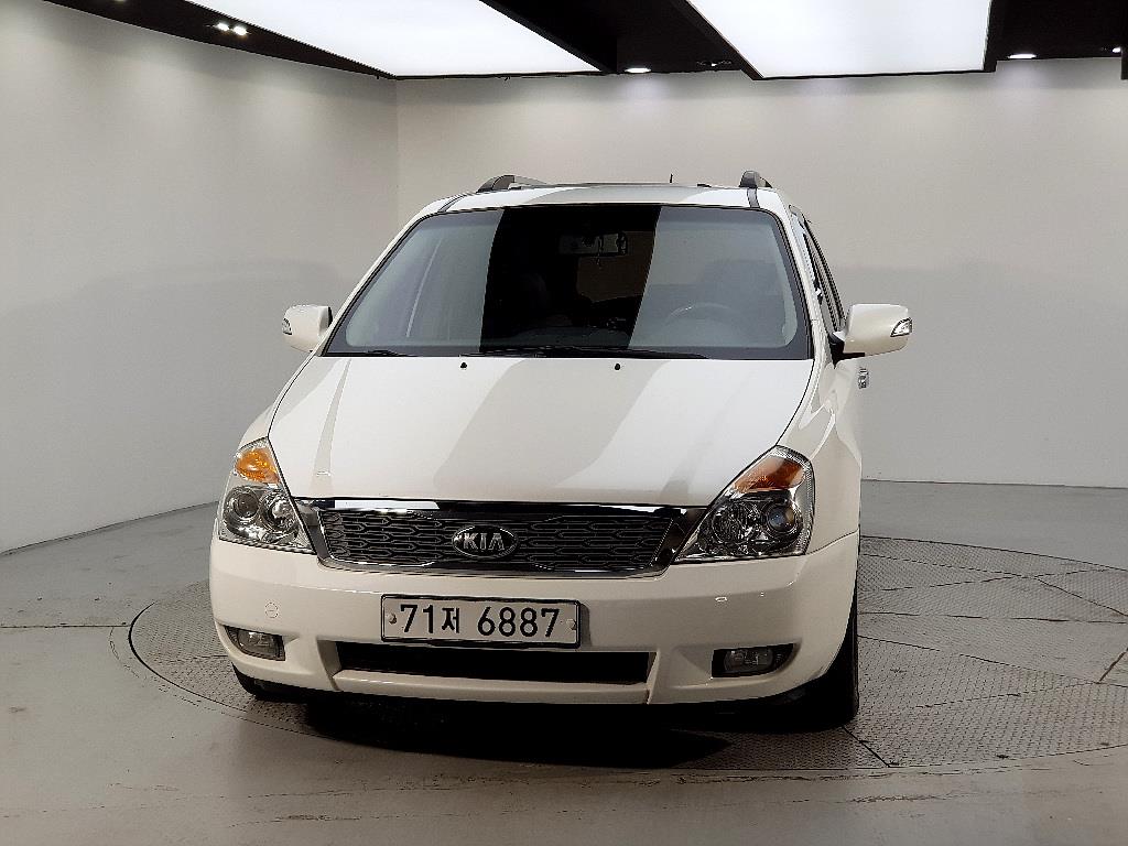 KIA Carnival - Vista 2