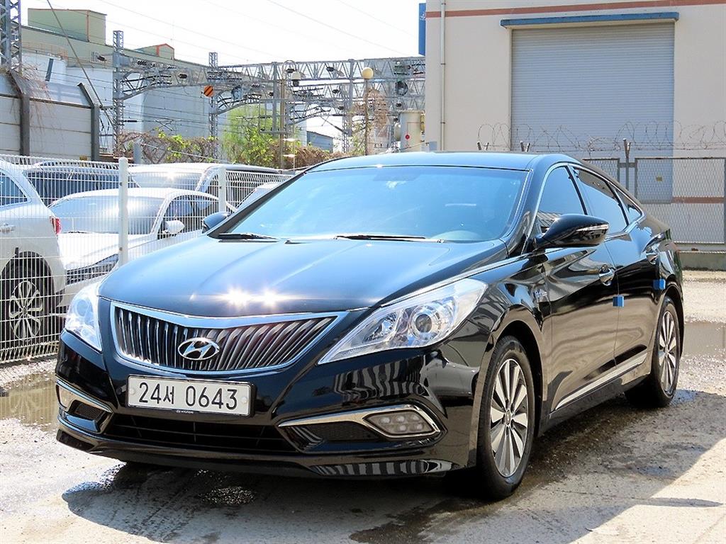 HYUNDAI Grandeur - Vista 2
