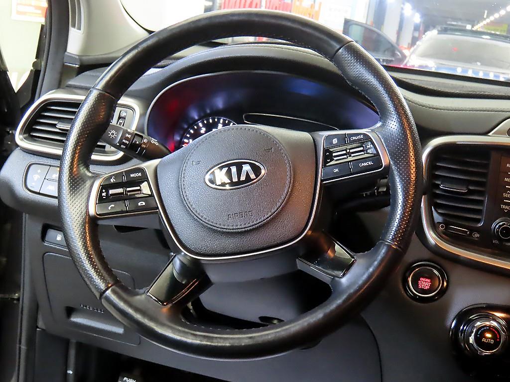 KIA Sorento - Vista 8