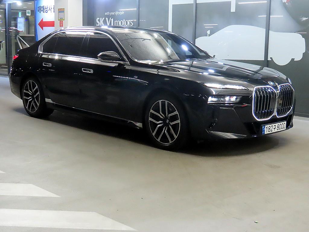 BMW 7 Series 2023 Negro - Importación desde Corea - HF Imports Iquique - Foto 1
