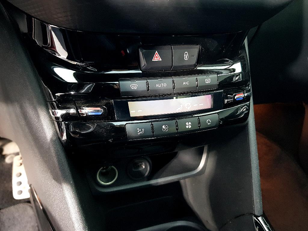 Peugeot 2008 2016 Rojo - Importación desde Corea - HF Imports Iquique - Foto 13