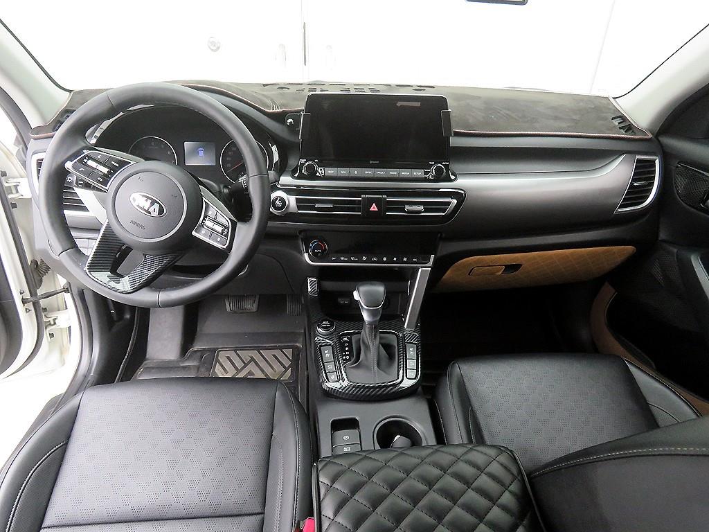 KIA Seltos - Vista 9