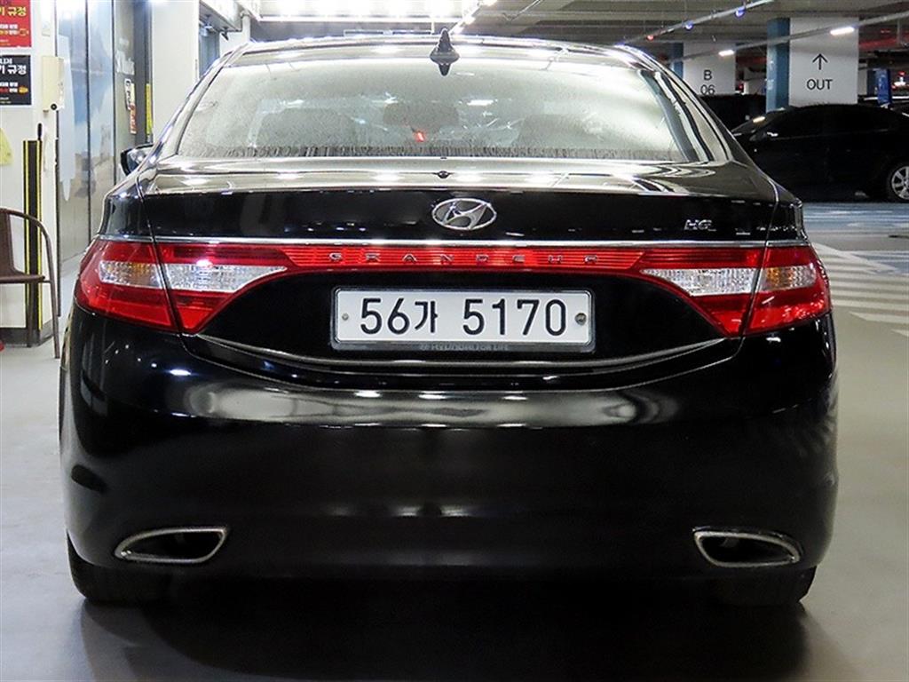 HYUNDAI Grandeur - Vista 5