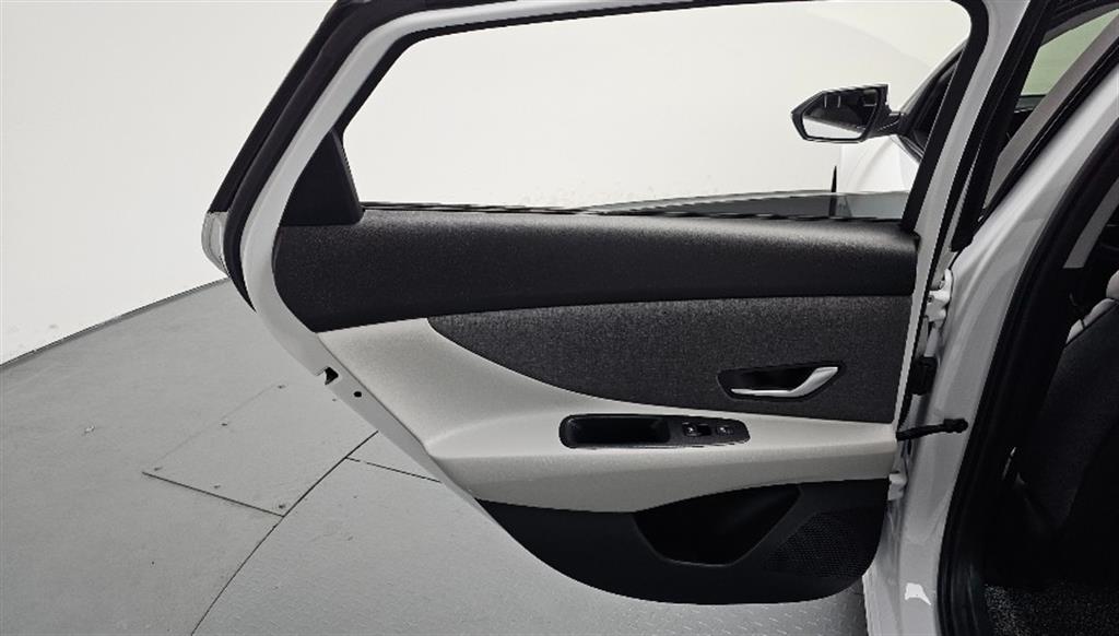 HYUNDAI Avante 2023 Blanco - Importación desde Corea - HF Imports Iquique - Foto 14