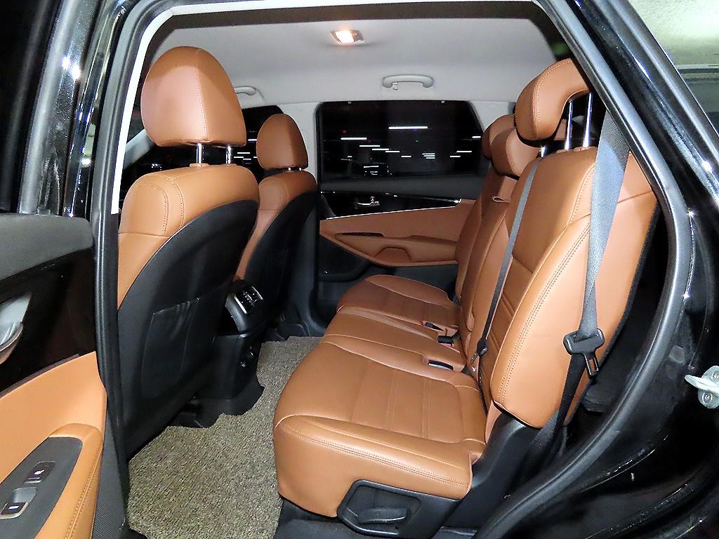 KIA Sorento - Vista 7