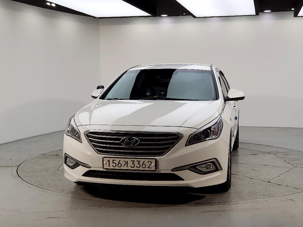 HYUNDAI Sonata - Vista 2